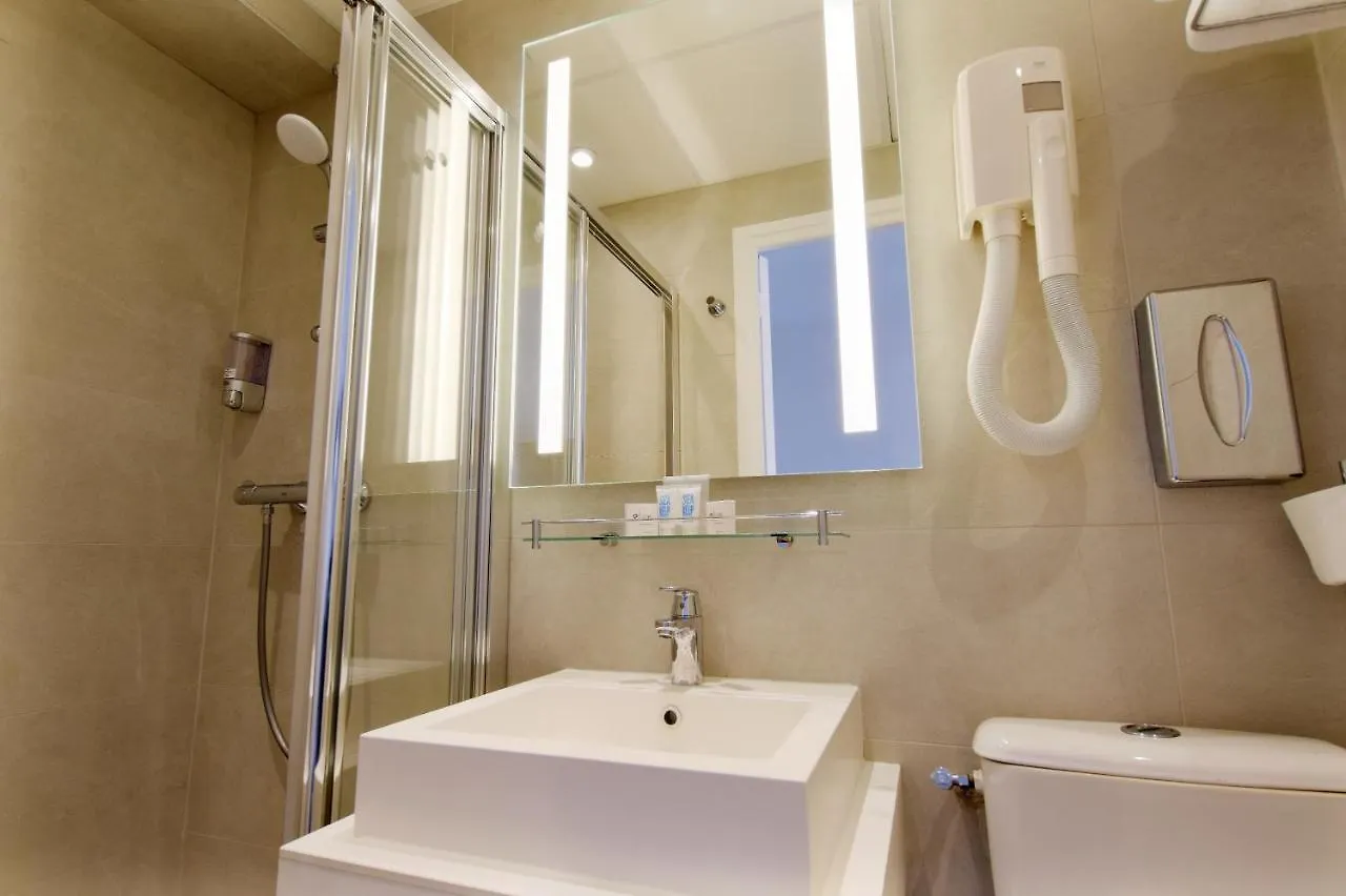 Avia Hotel Saphir Montparnasse Paris